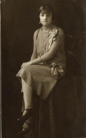 Primera imagen del registro Retrato femenino