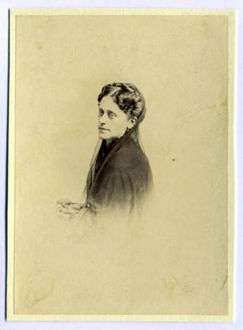 Primera imagen del registro ADELAIDA HUNEEUS ZEGERS DE PHILLIPS