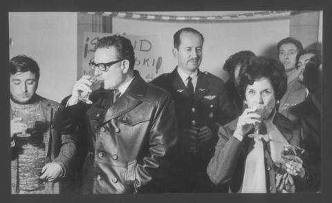 Primera imagen del registro SALVADOR ALLENDE GOSSENS Y SRA.