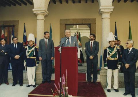 Primera imagen del registro AYLWIN RECIBIDO POR VICEPRES. EXTREMADUR