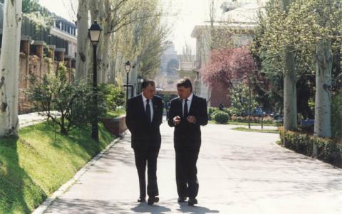 Primera imagen del registro AYLWIN CON FELIPE GONZALEZ