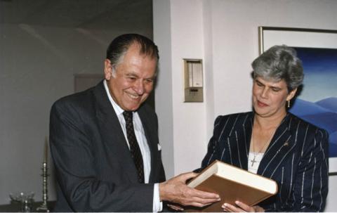 Primera imagen del registro AYLWIN CON VIOLETA CHAMORRO,NICARAGUA