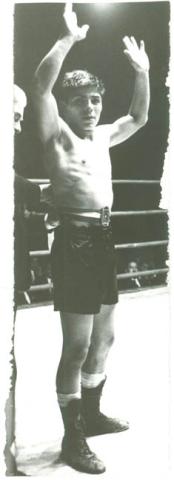 Primera imagen del registro Mario Paredes, boxeador chileno