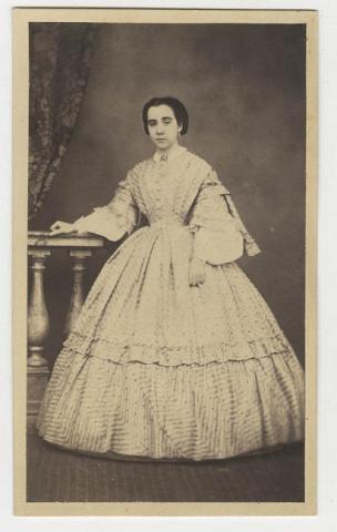 Primera imagen del registro DOÑA AMALIA ASTABURUAGA GOMEZ DE VICUÑA