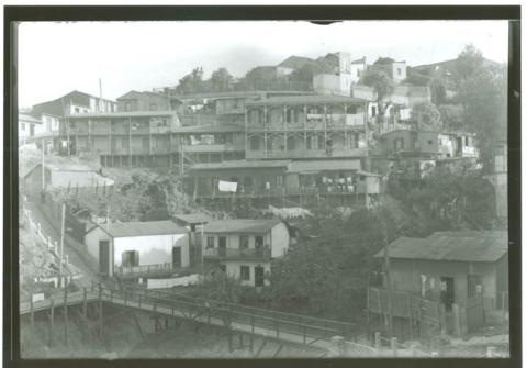 Primera imagen del registro CASAS EN LOS CERROS.FOT.ALTSCHWAGER