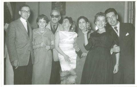 Primera imagen del registro S.PIÑEIRO Y SUS AMIGOS EN UNA FIESTA.