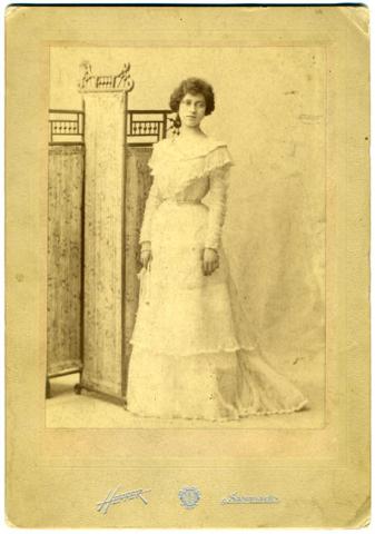 Primera imagen del registro Retrato femenino