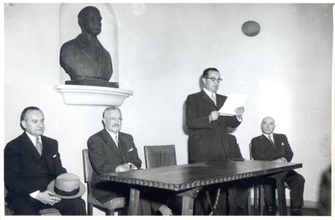Primera imagen del registro Don Diego Barros Ortiz Ministro de Educación