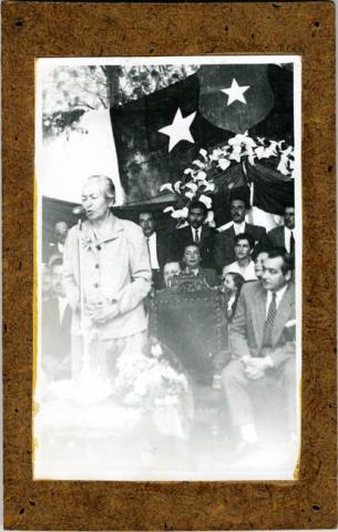 Primera imagen del registro Gabriela Mistral en la Plaza de Vicuña
