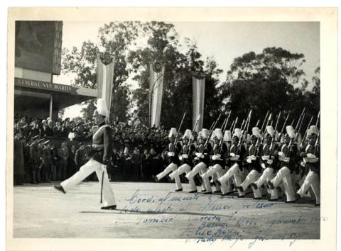 Primera imagen del registro DESFILE MILITAR EN BUENOS AIRES