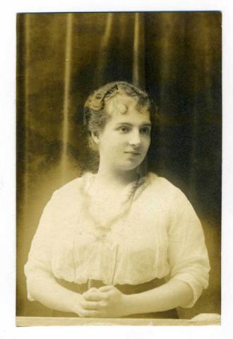Primera imagen del registro RETRATO DE DOÑA LUISA ANTUNEZ RUIZ TAGLE