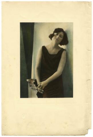 Primera imagen del registro Retrato de María Eleonora (Lily) Iñiguez Matte