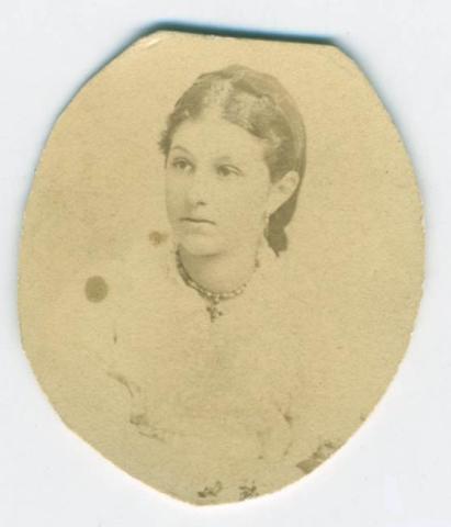 Primera imagen del registro Retrato de Emiliana Errázuriz Ortúzar de Hurtado
