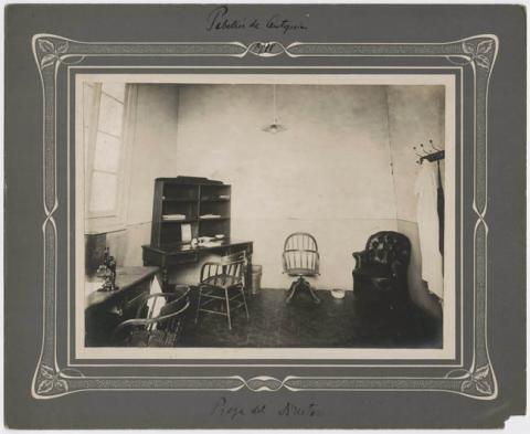 Primera imagen del registro Pabellón de Autopsia/ Pieza del Director, Museo Patológico de Chile.