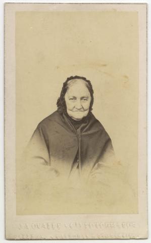 Primera imagen del registro Retrato de Pepa Valdés de Valdés