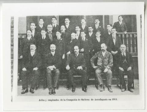 Primera imagen del registro Jefes y empleados de la Compañía Salitres