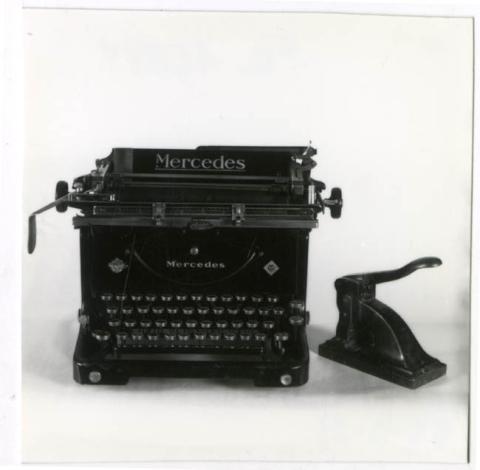 Primera imagen del registro 1 MAQUINA DE ESCRIBIR