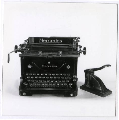 Primera imagen del registro 1 MAQUINA DE ESCRIBIR