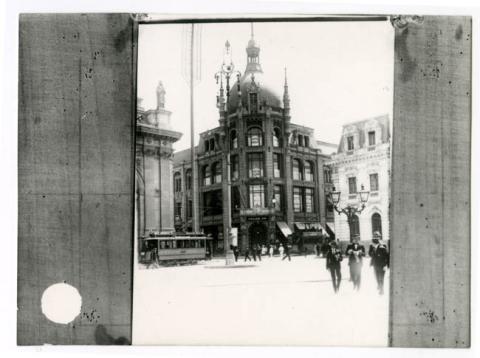 Primera imagen del registro EDIFICIO KRAUSS. ESQ.CATEDRAL Y PUENTE.