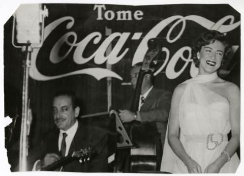 Primera imagen del registro MALU GATICA COCA COLA