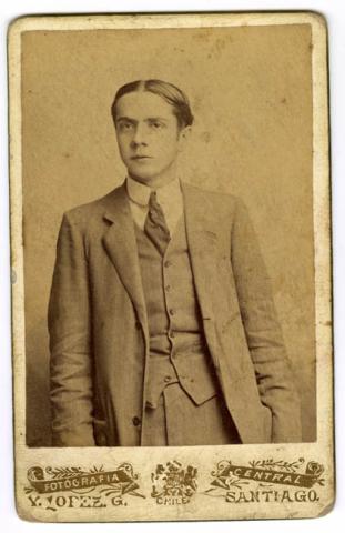Primera imagen del registro FOTO DE RETRATO HOMBREPEQUEñO FORMATO