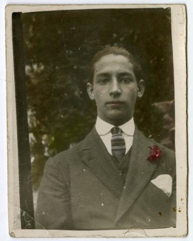 Primera imagen del registro RETRATO DE CABALLERO NO IDENTIFICADO.