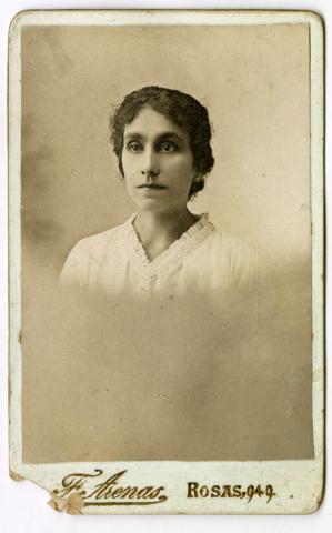 Primera imagen del registro RETRATO DE MUJER NO IDENTIFICADA.