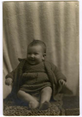 Primera imagen del registro RETRATO DE BEBE NO IDENTIFICADO.