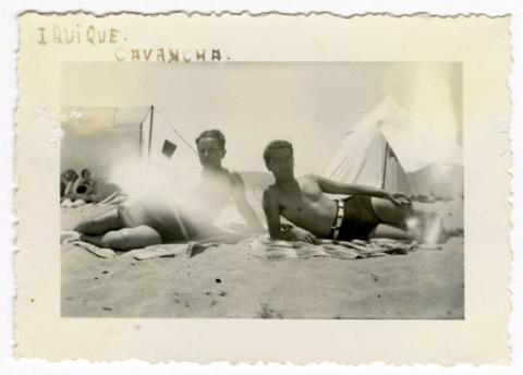 Primera imagen del registro 1 RETRATO EN PLAYA CAVANCHA