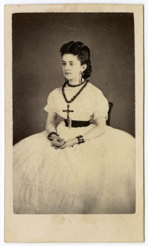 Primera imagen del registro Retrato femenino