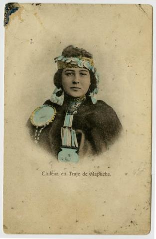 Primera imagen del registro Chilena en traje de mapuche