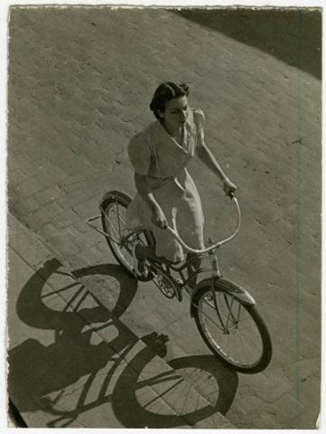 Primera imagen del registro Ciclista años '50