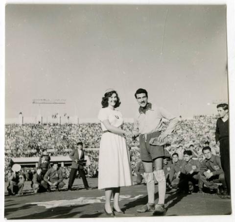 Primera imagen del registro CLASICO UNIVERSITARIO.EN EL ESTADIO NAC.