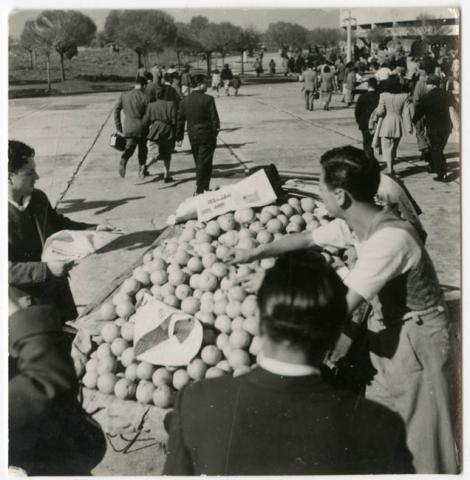 Primera imagen del registro VENDEDOR DE NARANJAS,CLASICO UNIV.
