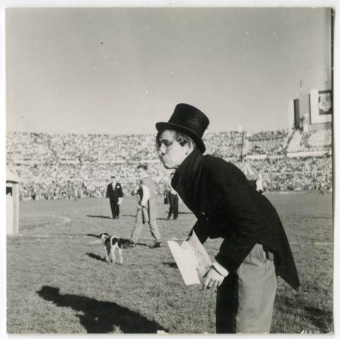 Primera imagen del registro UNA DE LAS COMPARSAS DEL CLASICO UNIVER.