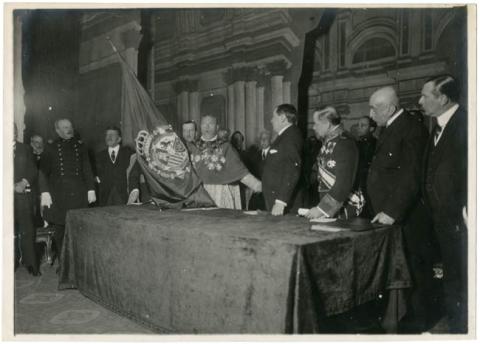Primera imagen del registro Juan Benlloch en ceremonia religiosa