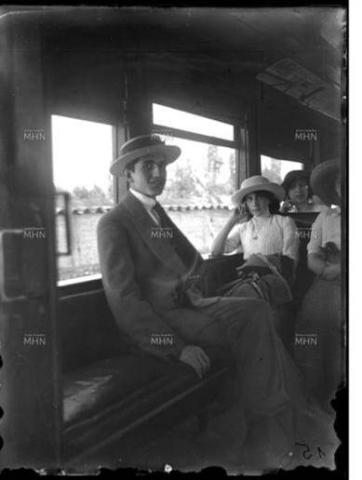 Primera imagen del registro Retrato masculino en el tren