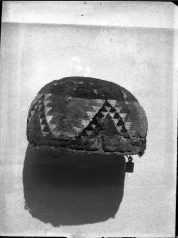 Primera imagen del registro Gorro atacameño decorado