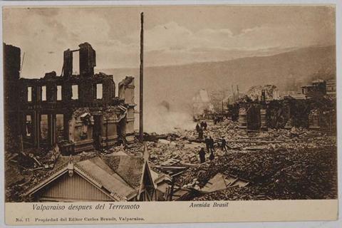 Primera imagen del registro Valparaíso después del terremoto - Avenida Brasil