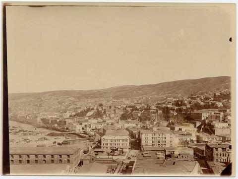 Primera imagen del registro Panorámica de costa de Valparaíso