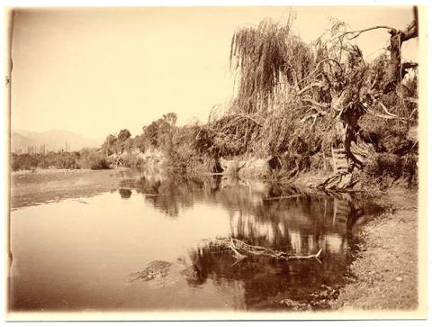 Primera imagen del registro Paisaje natural con laguna