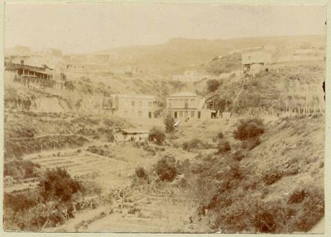 Primera imagen del registro Paisaje rural con granjas