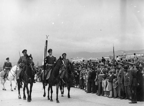 Primera imagen del registro Desfile de carabineros