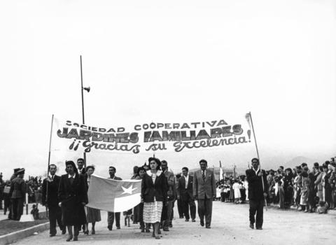 Primera imagen del registro Desfile de los Jardines Familiares