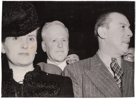 Primera imagen del registro Gabriel González Videla junto a Rosa Markmann