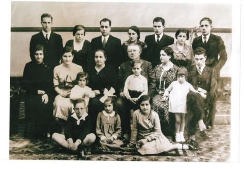 Primera imagen del registro Familia Monreal Moreau