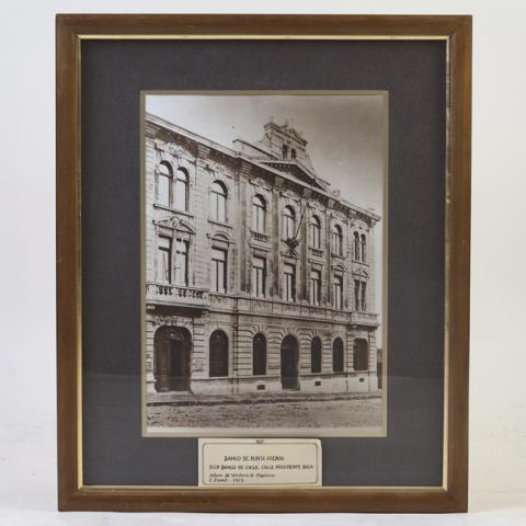 Primera imagen del registro Banco de Punta Arenas, álbum del territorio de Magallanes
