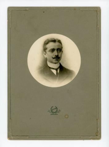 Primera imagen del registro Retrato masculino de busto