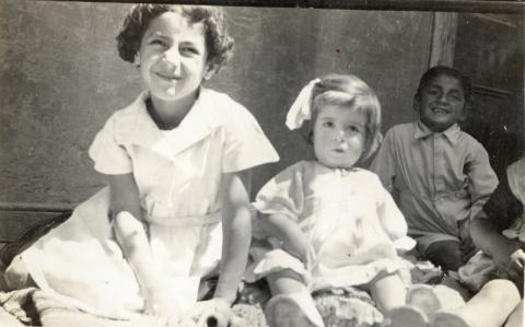 Primera imagen del registro Retrato de tres niños